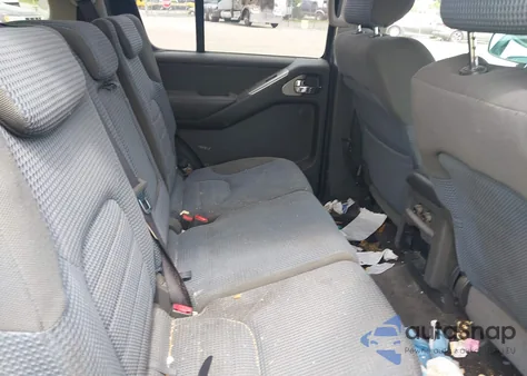 2005 Nissan Pathfinder Se Off-Road z USA, uszkodzony, nr VIN 5N1AR18W15C717629